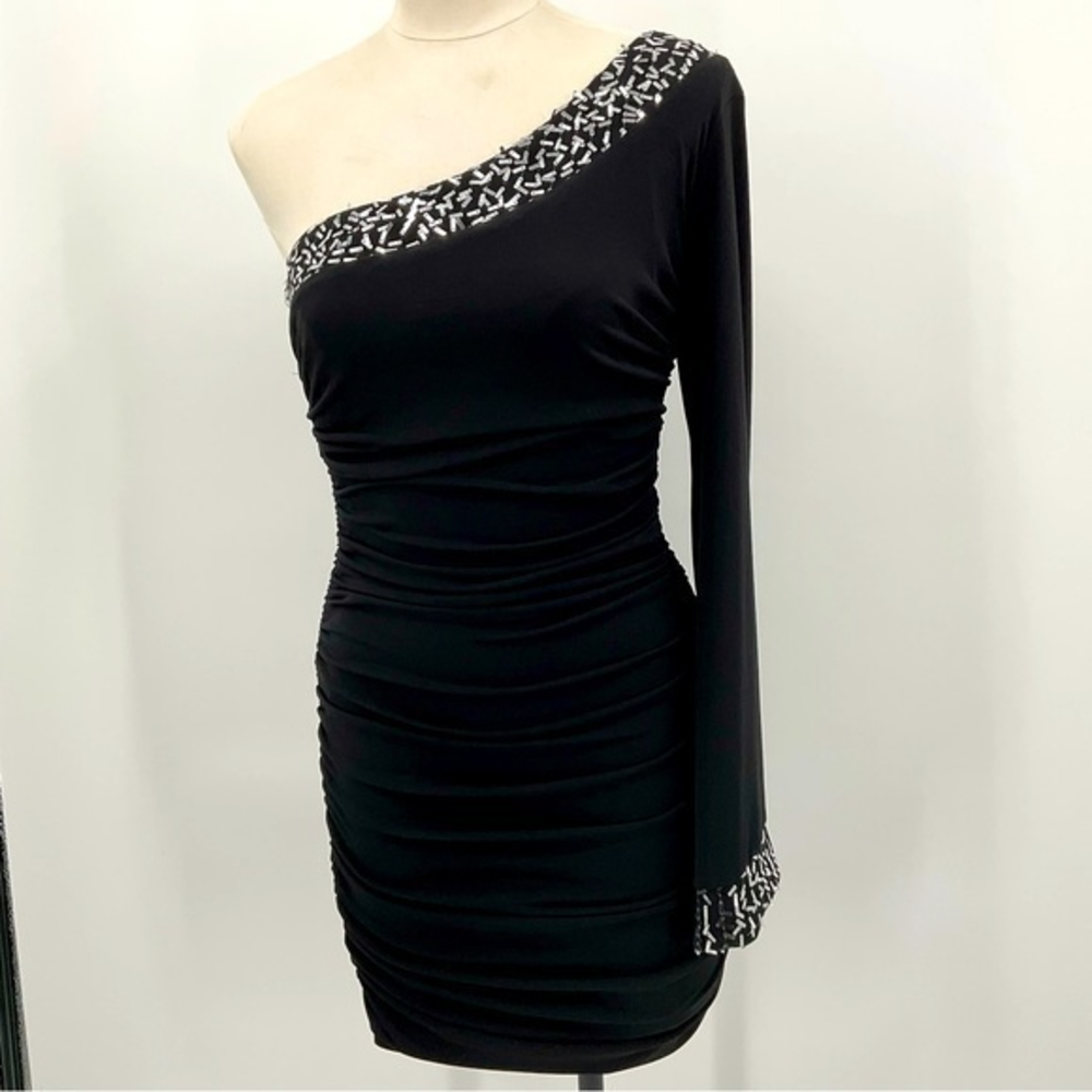 City Triangles Silver and‎ Black One Sleeve Formal Dress Size Medium E15